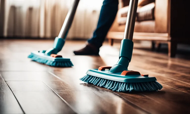 Best Dry Mop For Laminate Floors (2024 Update)