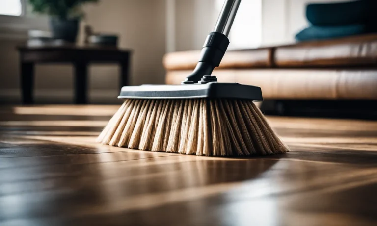 Best Dry Mops For Hardwood Floors (2023 Update)