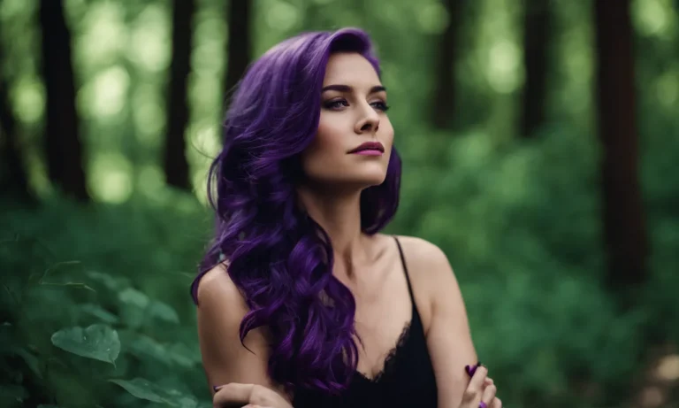 Best Dry Shampoo For Purple Hair (2023 Update)