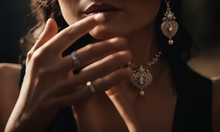 Best Jewelry For Sensitive Skin (2025 Update)