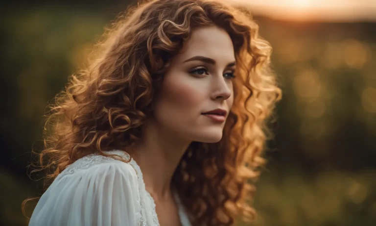 Best Shampoo For Thin Fine Curly Hair (2024 Update)