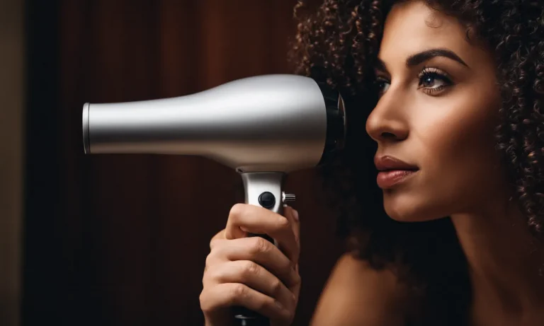 Best Hooded Hair Dryer For Curly Hair (2023 Update)