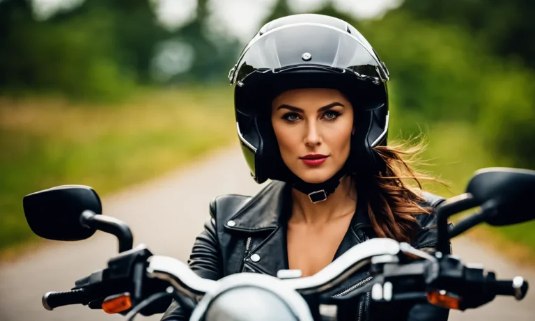 Best Motorcycle Helmet For Women’S Hair (2024 Update)